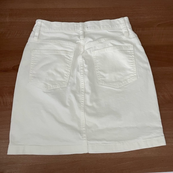 J. Crew High Rise White Denim Jean Silver Button Mini Skirt Size 26 - Picture 3 of 4